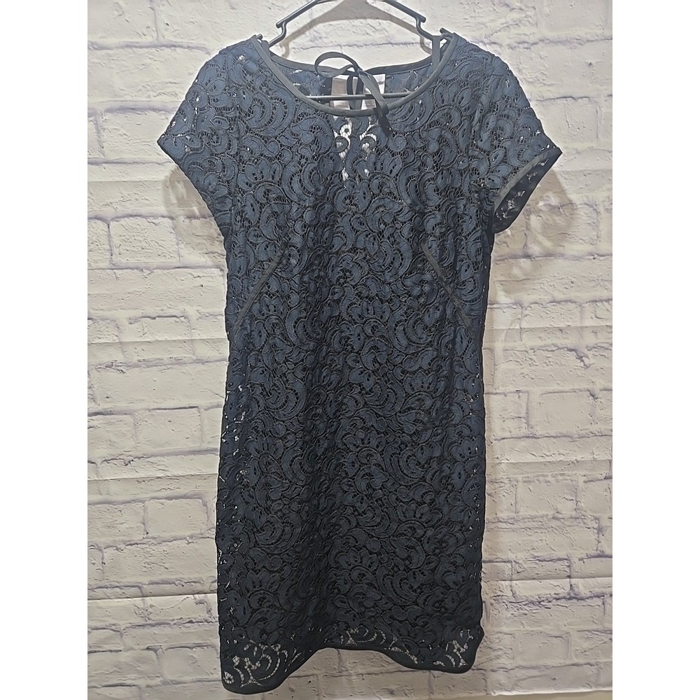 LOFT Navy Blue Floral Lace Shift Dress Short Sleeve Tie Back Size 8